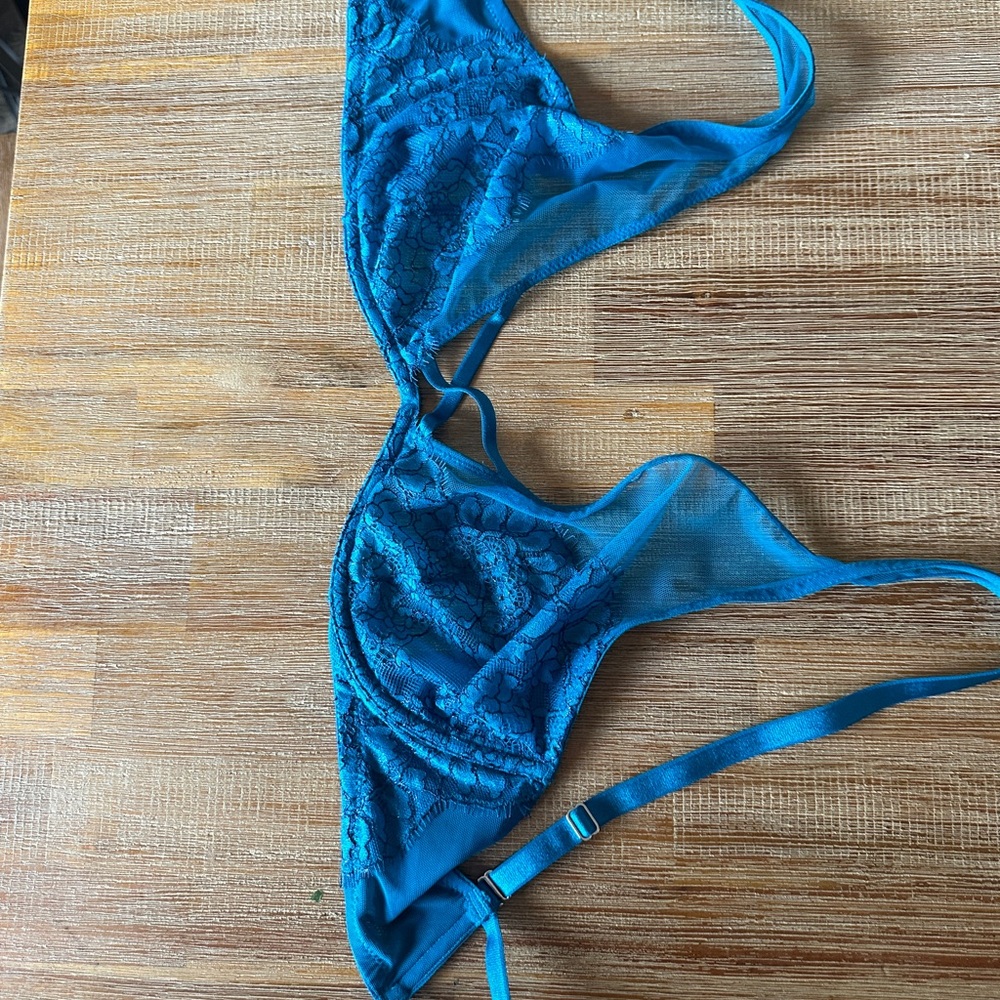 Victoria's Secret Teal Lace Bra